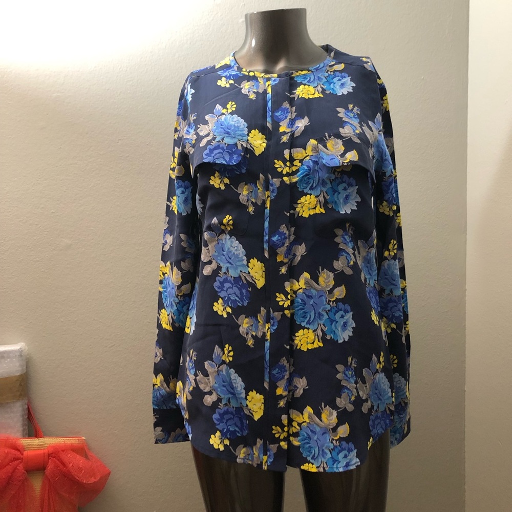 NWT) Equipment floral blouse
